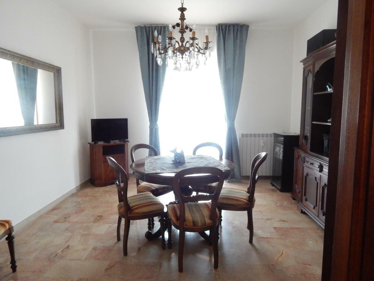 Framar House Apartment ลาสเปเซีย ภายนอก รูปภาพ